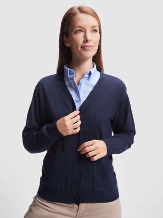 EXPLORER WOMAN